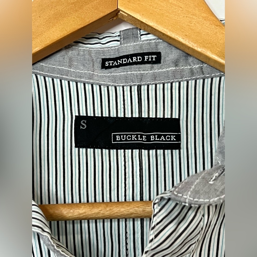 Buckle Black Shirt Men S Small Regular Fit White Blue Stripe Long Sleeve - Picture 3 of 9